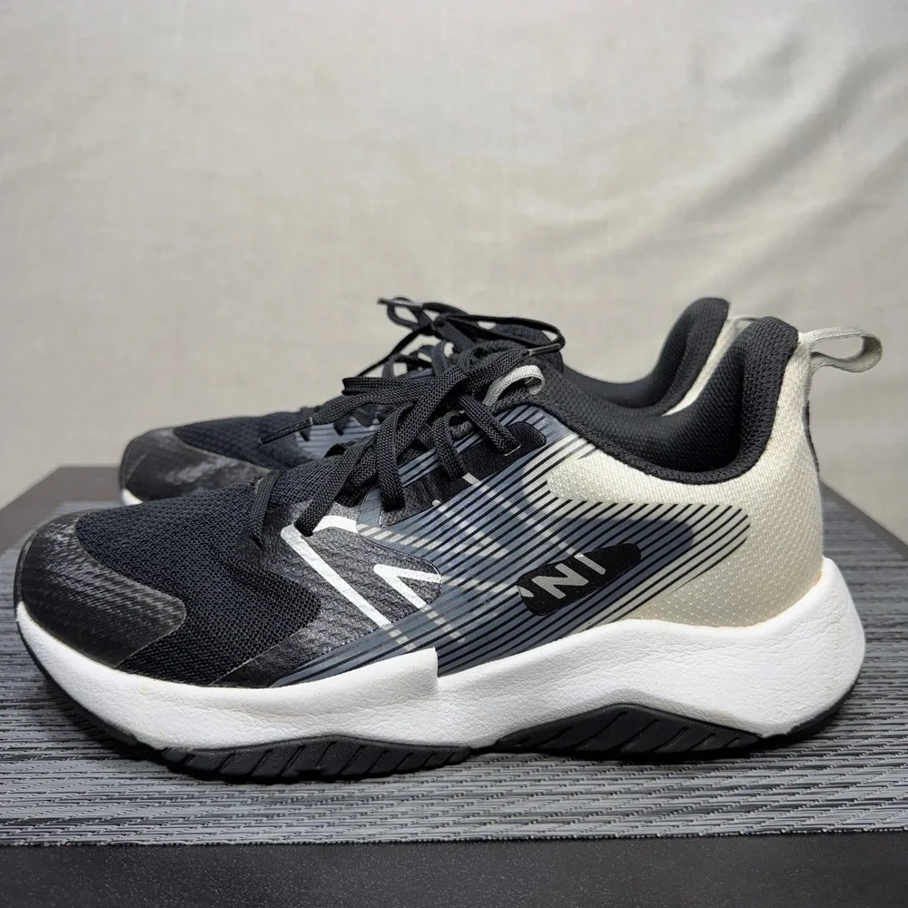 New Balance Rave Run V2 Shoes - Womens 6.5 - Black DynaSoft Running